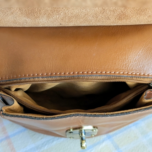 Patricia Nash Veneto Tan Crossbody Style P49301 - Picture 11 of 16